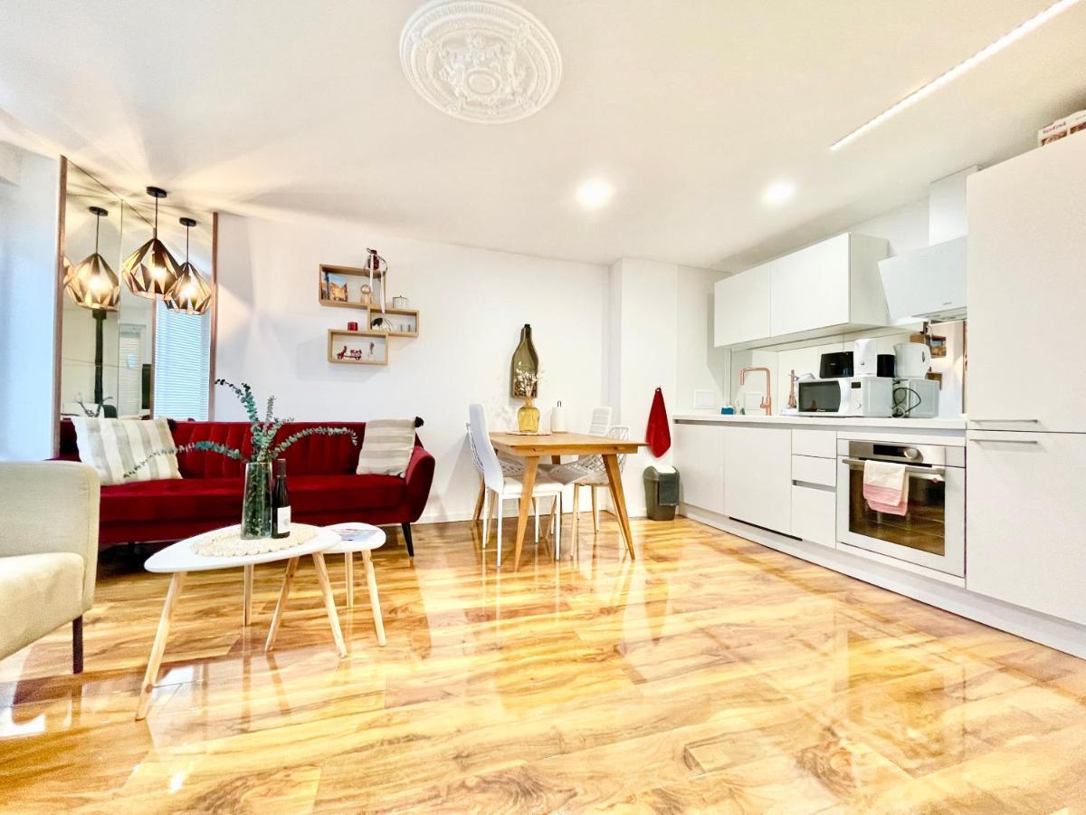 Le Rosacker: City Center Retreat with Terrace and Free Parking Colmar Exterior photo