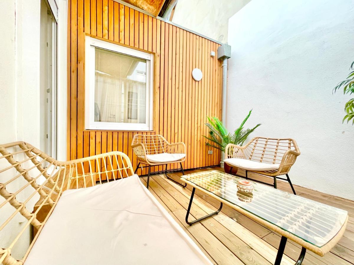 Le Rosacker: City Center Retreat with Terrace and Free Parking Apartment Colmar Exterior photo